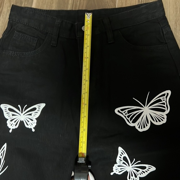 Black High Rise Jeans with Butterfly Embroidery - Picture 5 of 8